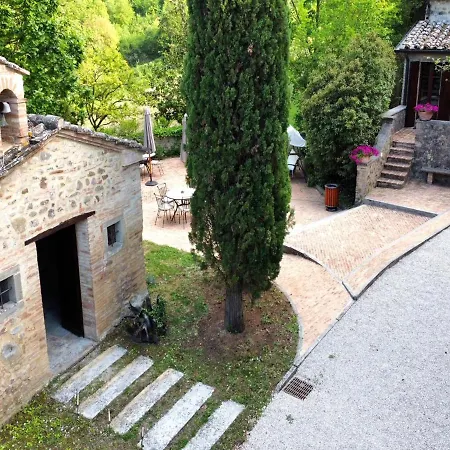 Charming House In Umbria With Pool And Garden Vakantiehuis Monte Castelli