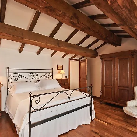 Charming House In Umbria With Pool And Garden