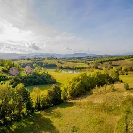 Charming House In Umbria With Pool And Garden Vakantiehuis *